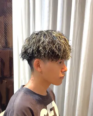 ミディアム 坂梨 健斗のヘアスタイル