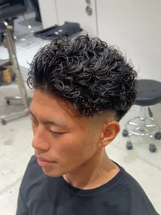 パーマ メンズ 🐲ツイスパ🐲 フェード/龍のヘアスタイル