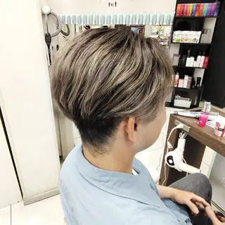メンズ カラー 本間 郁梨のヘアスタイル