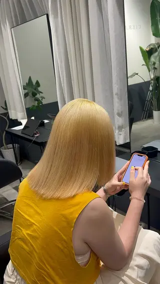 カラー YUDAIブリーチ• カラー/心斎橋•難波のヘアスタイル
