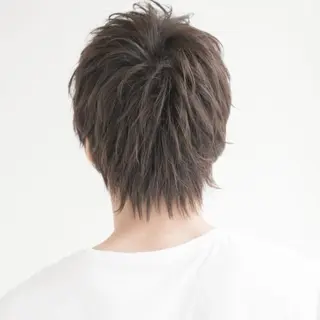 穏やかな美容室 🧑🏻‍🎨のヘアスタイル