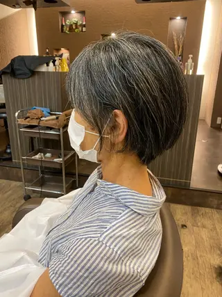 ショート 長嶋 花梨のヘアスタイル