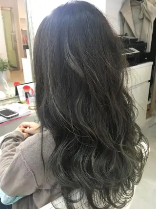 セミロング ロング カラー 髪質改善 中川 翔のヘアスタイル