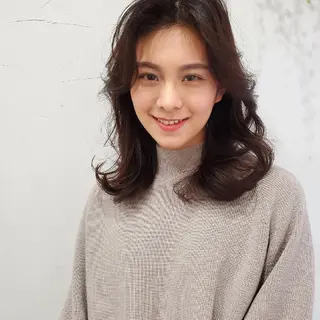 セミロング ヘアアレンジ 韓国風レイヤーカット 上手く丁寧早い/マツのヘアスタイル