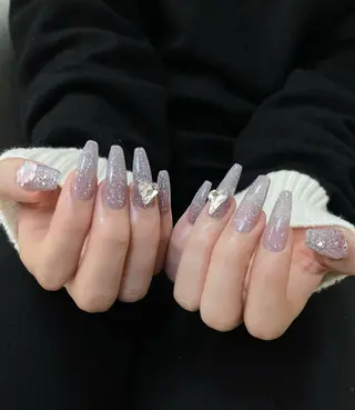 セミロング めぐみのネイルサロン スタッフ練習のネイルデザイン