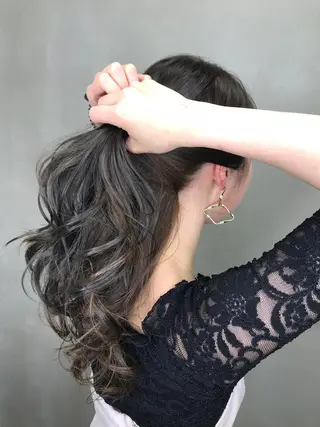 セミロング カラー 【透明感、艶髪】西村 有司のヘアスタイル