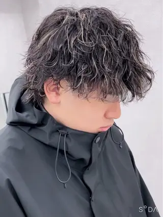 ミディアム カラー パーマ メンズ スパイキーショート 浦和メンズ美容師のヘアスタイル
