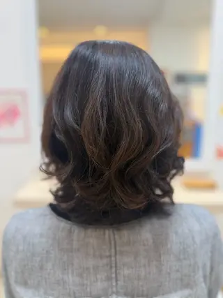 ミディアム パーマ かしわや かなえのヘアスタイル
