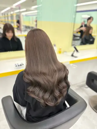 ロング カラー ベージュ×レイヤー 🤎横浜/miu🤎のヘアスタイル