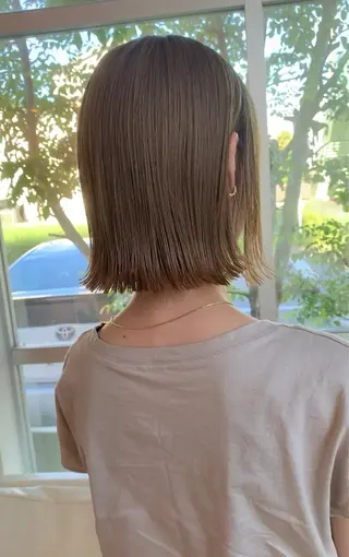 ショート 尾崎 虹美のヘアスタイル