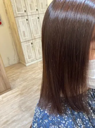 セミロング カラー 佐藤 睦月のヘアスタイル