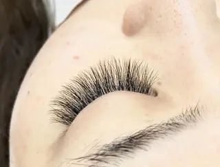 マツエク・マツパ アイラッシュサロン ナチュラリスの眉毛・アイブロウイメージ