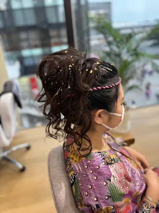 Mirashy 成田のヘアスタイル