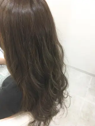 セミロング ロング カラー 髪質改善 中川 翔のヘアスタイル