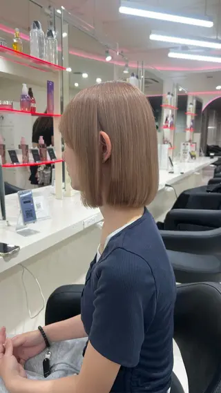 ショート カラー ヘアアレンジ 韓国レイヤー&ピンク 艶髪🩶maikoのヘアスタイル