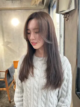ロング カラー moe🎀 透明感♡似合わせのヘアスタイル