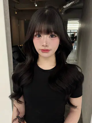 ロング Rita/髪質改善/ ブリーチなしWカラーのヘアスタイル