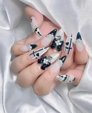 ネイル LyaNail♥️ Yunaのネイルデザイン