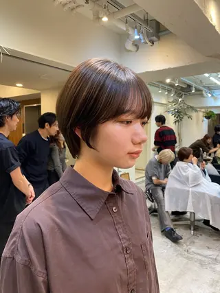 ショート カラー やました もえかのヘアスタイル