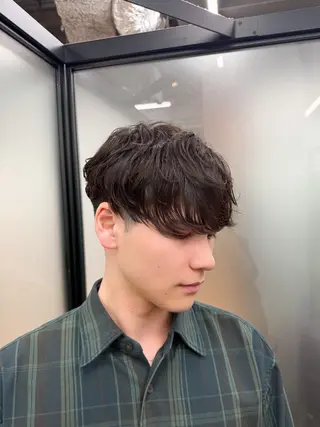 パーマ メンズ ラフなパーマ 石川雄麻のヘアスタイル