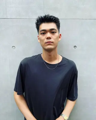 ショート メンズ メンズ専門ブリー チカラー⚡️リュウジのヘアスタイル