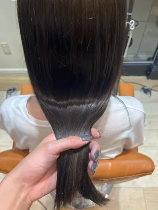 カラー しおり🍬 KOKORO🤍のヘアスタイル