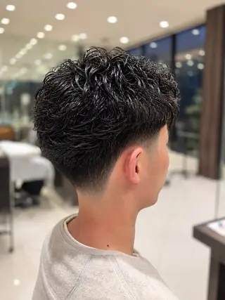 パーマ メンズ 鈴木 瑛介のヘアスタイル