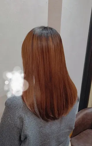 セミロング カワグチ ケンジのヘアスタイル