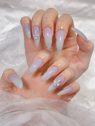 MoON...❤︎ MeGuのネイルデザイン