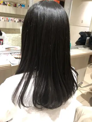 セミロング 似合う髪型見つけます AYAKAのヘアスタイル