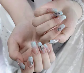 ネイル Pure&Rich Nailのネイルデザイン