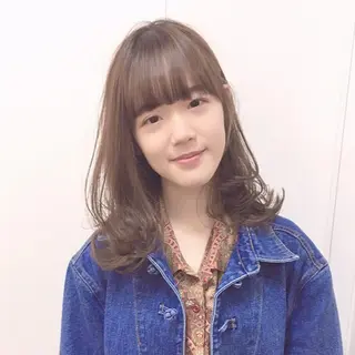 ミディアム カラー ヘアアレンジ 柔らか垢抜けｶﾗｰと ｶｯﾄ🫧ASUKAのヘアスタイル