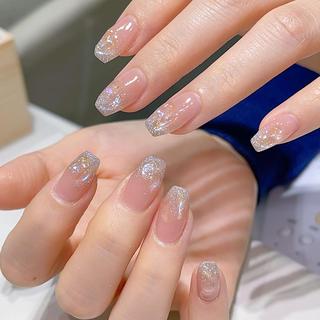ネイル Queens テイのネイルデザイン