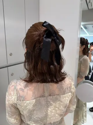 ヘアアレンジ ヘアセット🎀耳つぼ 👂💎MONAMIのヘアスタイル