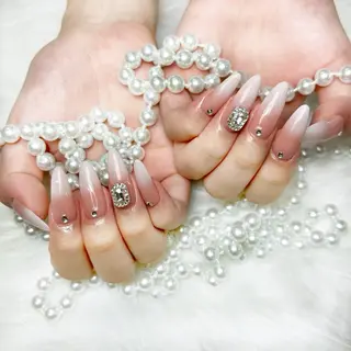 ネイル ルナ 🎀のネイルデザイン