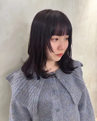 ミディアム カラー ユ カのヘアスタイル