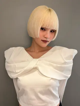 ショート カラー 圧倒的デザイン力 店長🎨RENAのヘアスタイル