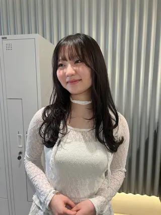ロング 🫒オリーブ/透け感 レイヤー🌿モエカのヘアスタイル