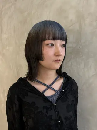 ミディアム カラー iso chihiroのヘアスタイル
