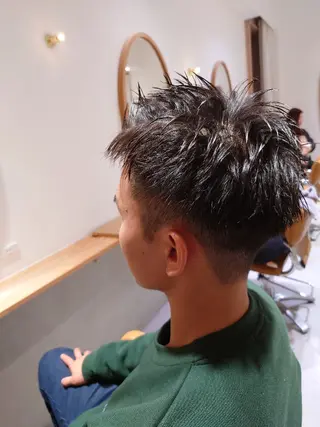ショート ナカヤマ ヒロトのヘアスタイル