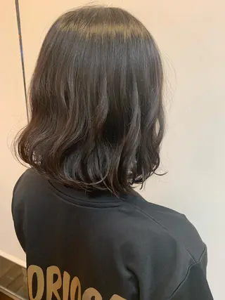 ミディアム 高橋 沙希のヘアスタイル