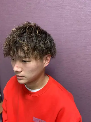 ミディアム パーマ メンズ特化西村 雄太のヘアスタイル