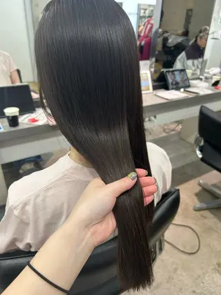ロング 縮毛矯正🫧艶カラー メンズカット募集中のヘアスタイル