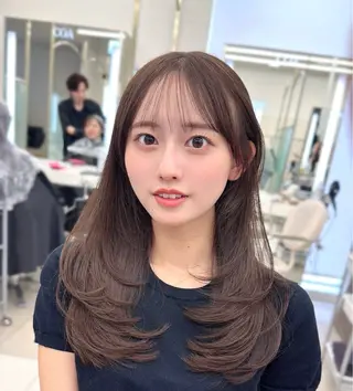 ミディアム 韓国風レイヤー 日向 GINZAのヘアスタイル