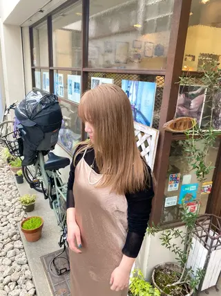 セミロング カラー ウチダ ユウヤのヘアスタイル