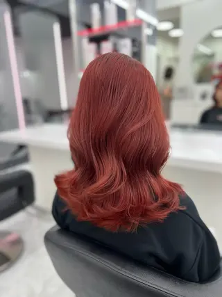 ショート カラー ヘアアレンジ 💖似合わせカラー ブリーチ💖レイヤーのヘアスタイル