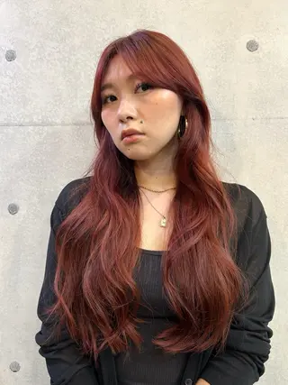 ロング 松下 優莉のヘアスタイル