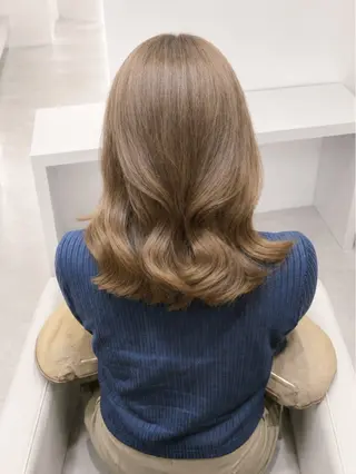 ロング 🍒ベージュ×エンド カラー🍒まゆかのヘアスタイル