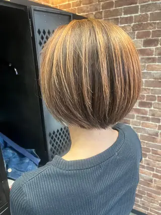 ショート カラー パーマ ヘアアレンジ メンズ キッズ ネイル マツエク・マツパ アイブロウ 久木原 ゆりのヘアスタイル