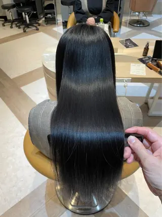 セミロング 栗原 瑠世のヘアスタイル